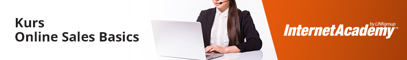 Žena sa računarom pohađa Kurs Online Sales Basics
